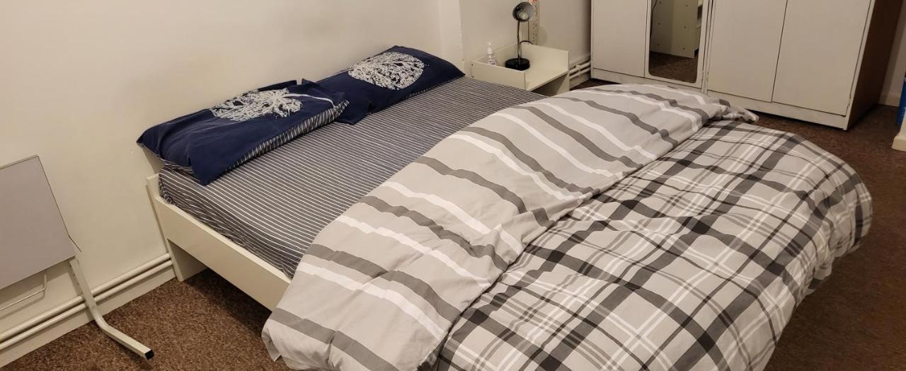 Double Room In A Cosy Flat In Tooting 런던 외부 사진